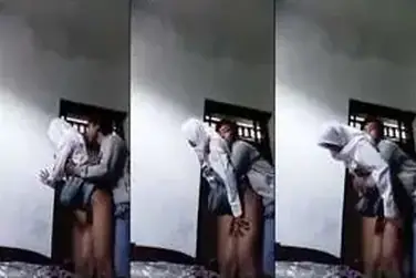Bokep Old Videos Sejoli SMA Ngewe Dikamar Takut Ketahuan